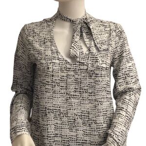 Anthropologie Cloth and Stone Toe Neck Blouse Extra Small